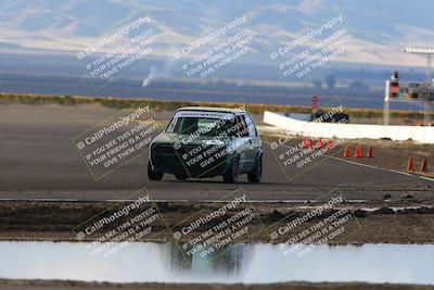 media/Nov-16-2025-CalClub SCCA (Sun) [[2975c16dfc]]/Group 6/Turn 1/